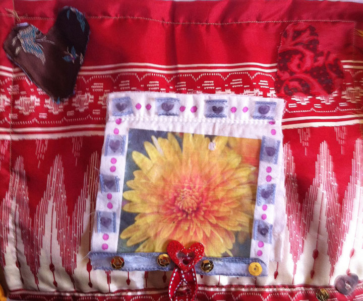 The chrysanthemum is the city flower.